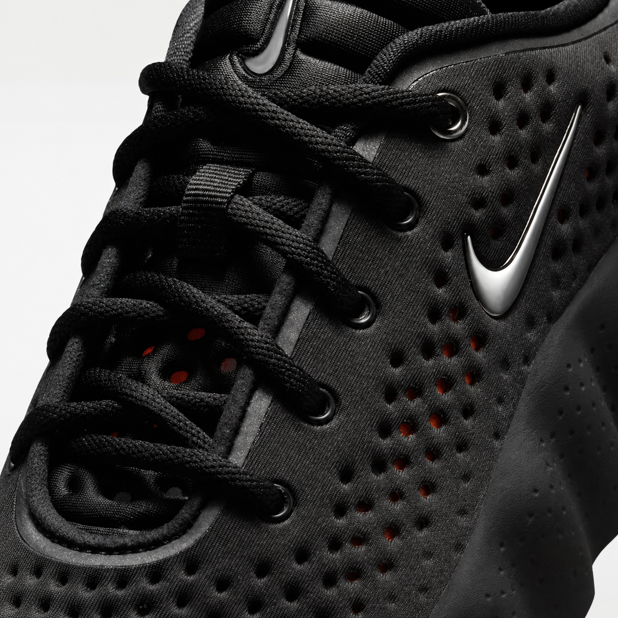 Nike Mind 002
