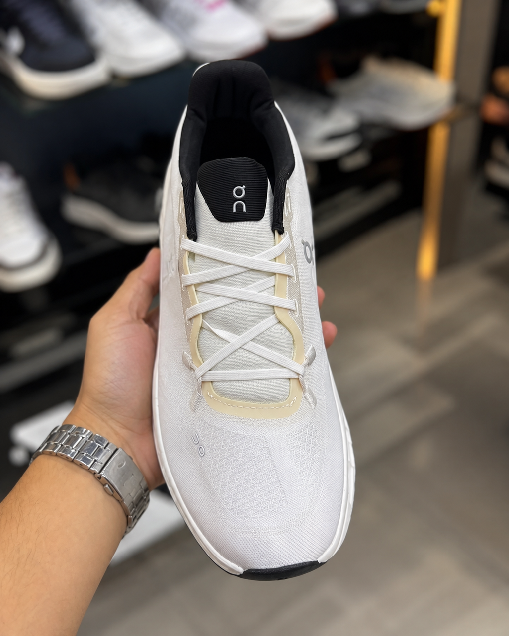 On Cloudsurfer (White)